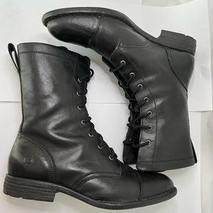 BORN® ‘Neon’ Lace Up Combat Boot F70903 for Women, Black Size 8.5